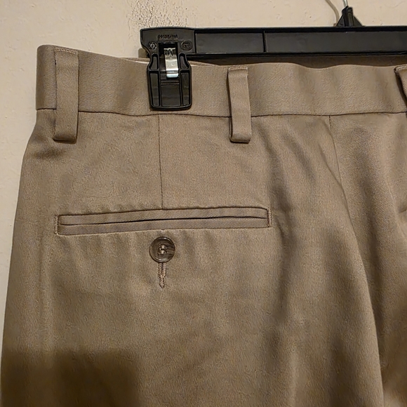 Dockers Men's Khacki Classic Fit D3 Pants Size W32 L32 - Picture 4 of 8